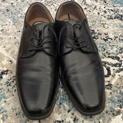Formal shoes