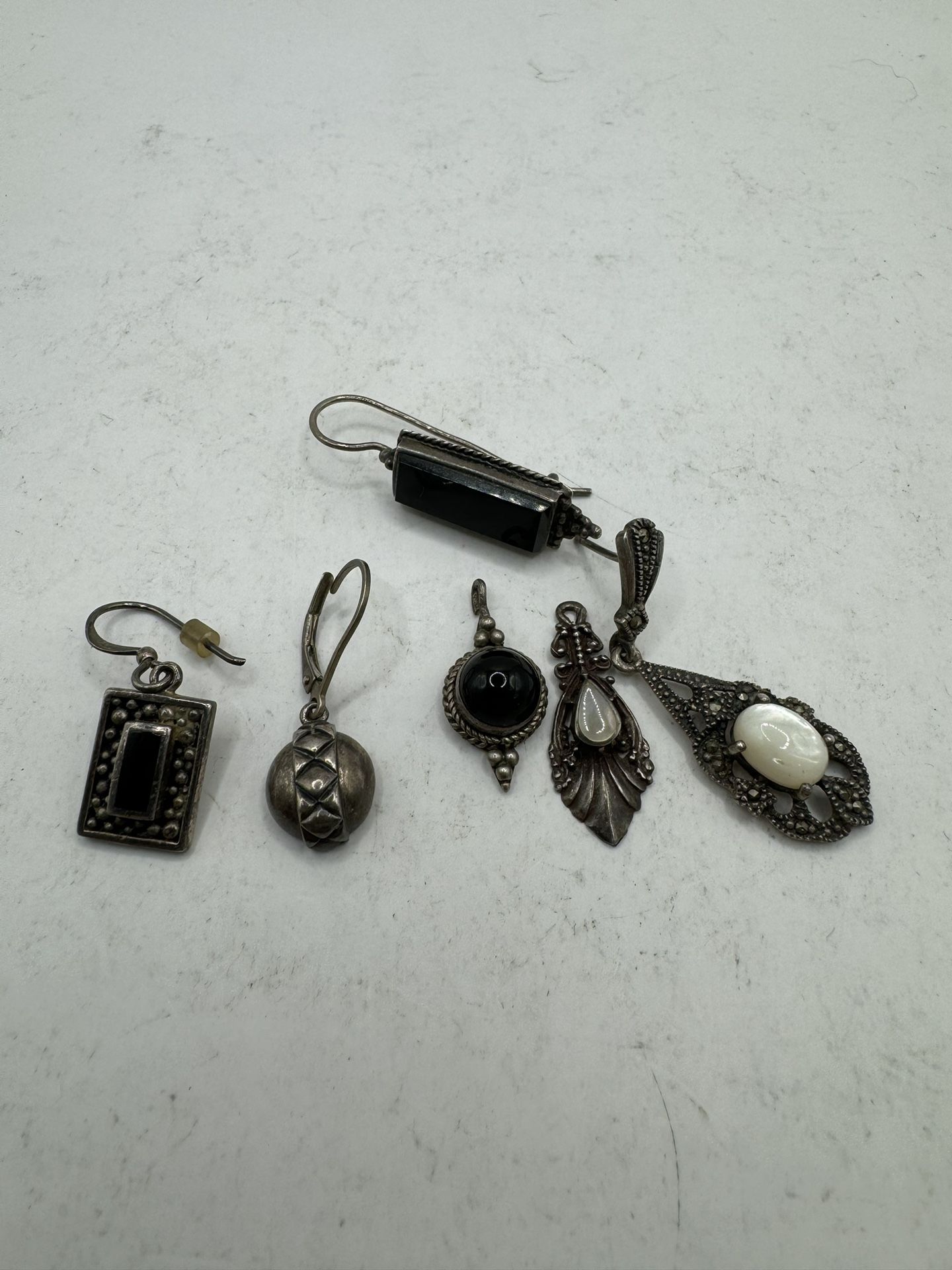 Various Sterling Silver Earrings Without Matches 