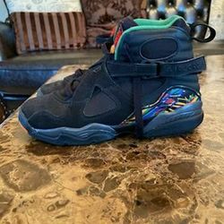 Jordan 8 retro tinker air raid size 4