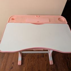Children's Height Adjustable Desk 
