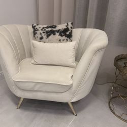 Accent Chairs