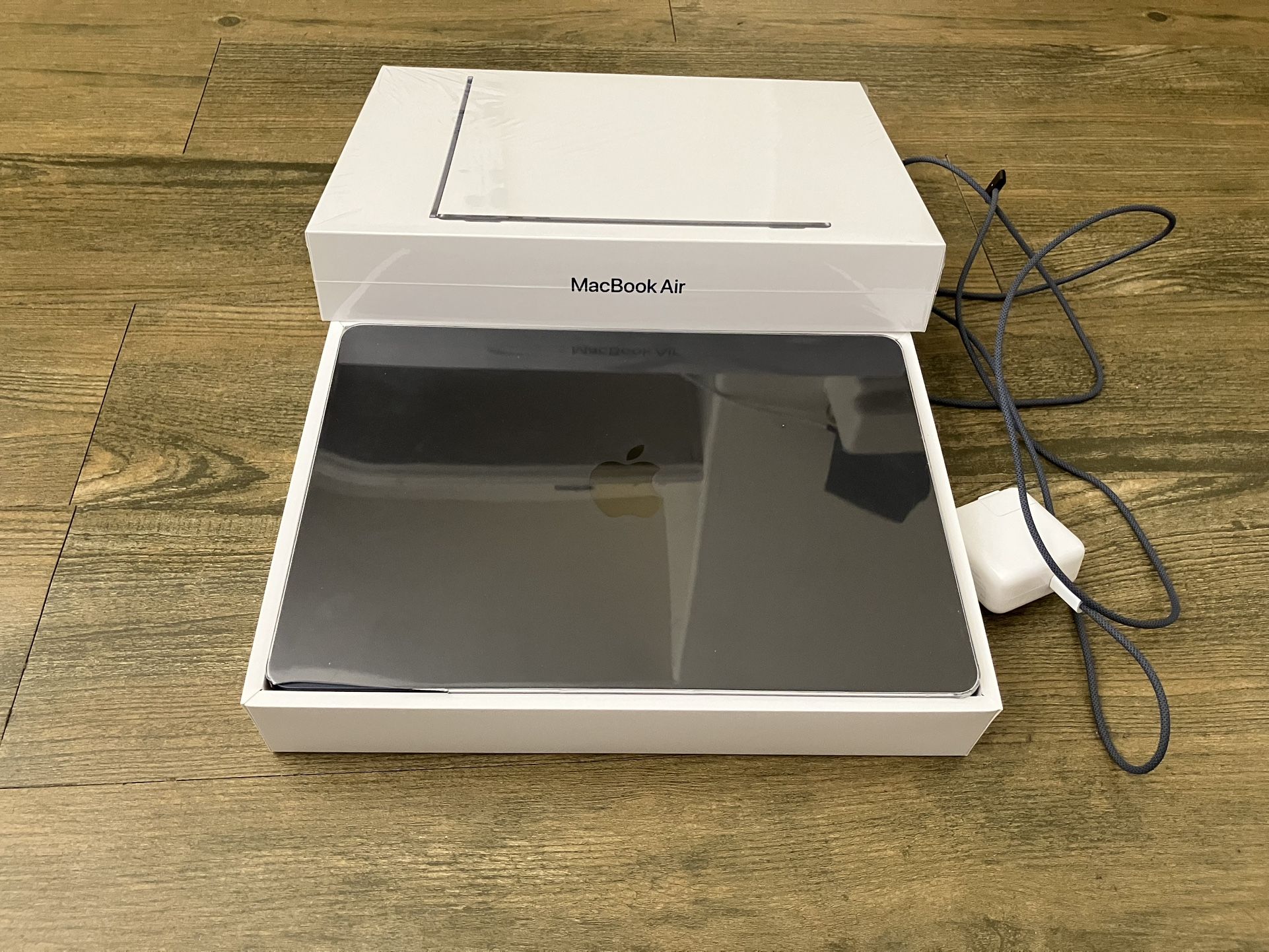Apple MacBook M2 Laptop 16GB RAM 256GB SSD