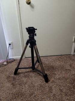 Velbon 607 Deluxe Heavy duty Camcorder Tripod