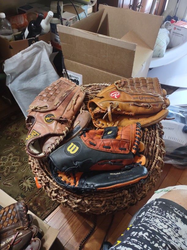 Baseball Gloves 12,12,13 Inch Mag,Rawlings,Wilson