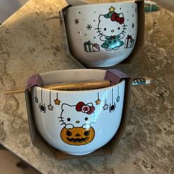 Hello Kitty Bowls 