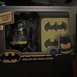 Batman egg cup & Toast cutter