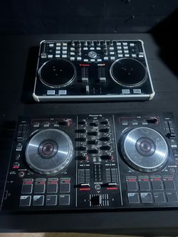 2 DJ CONTROLLERS.