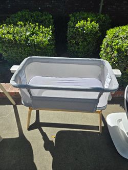 Newton Bassinet & mattress