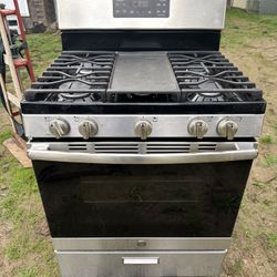 GE Gas Stove