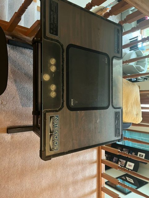 Vintage Asteroids Machine