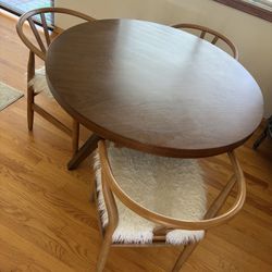 Dining Table With Three Chairs 