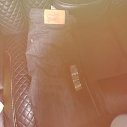 Levis Pants Gray/Black Color 25$