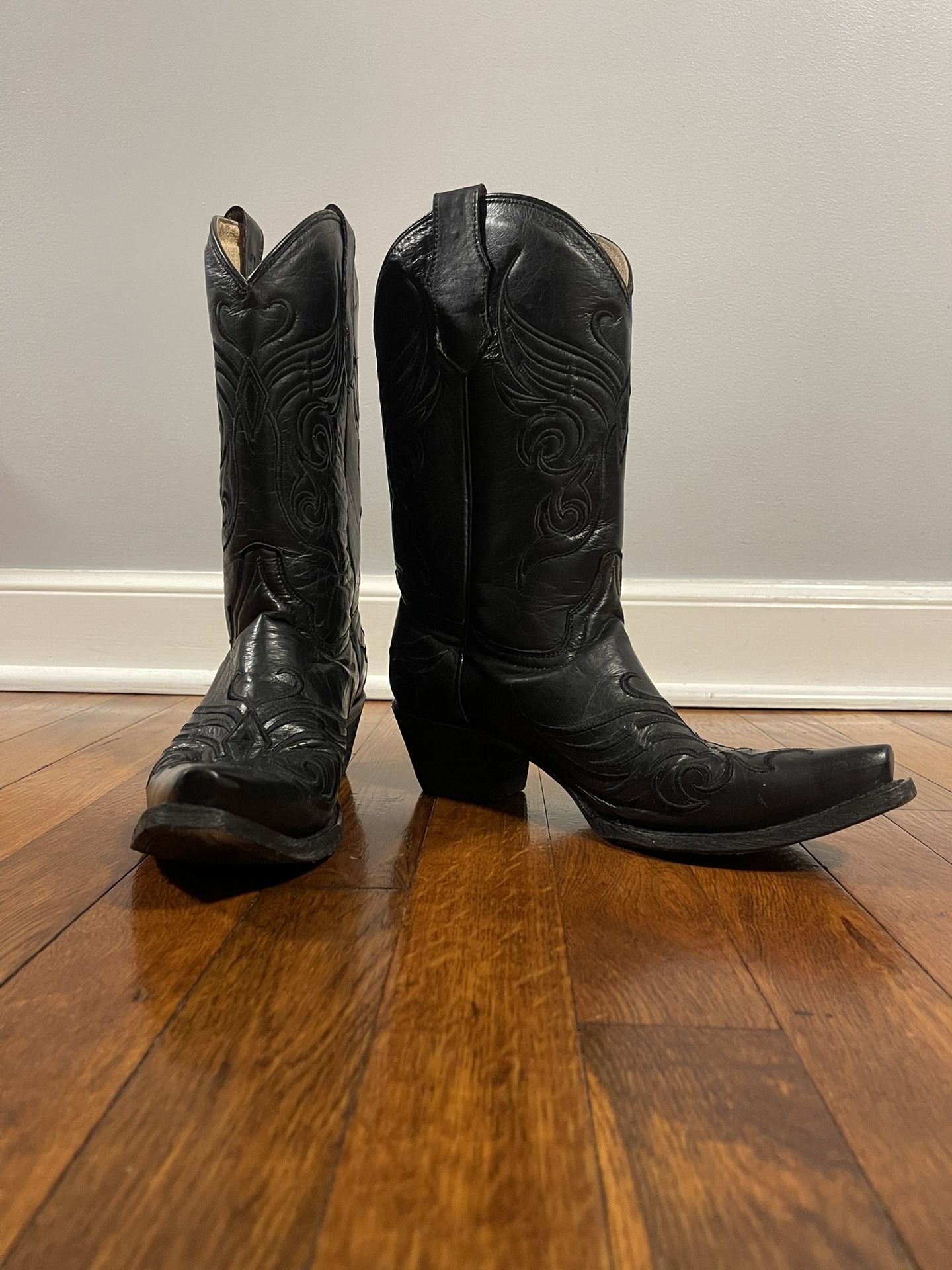 Beautiful Circle G Handcrafted Leather Boots 