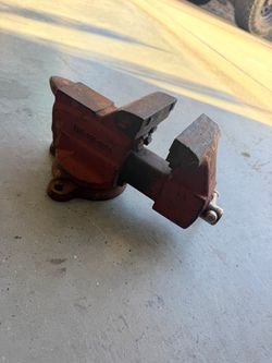 Heavy duty Craftsman Vise