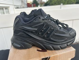 Adidas Jellyfish All Black Size 8 
