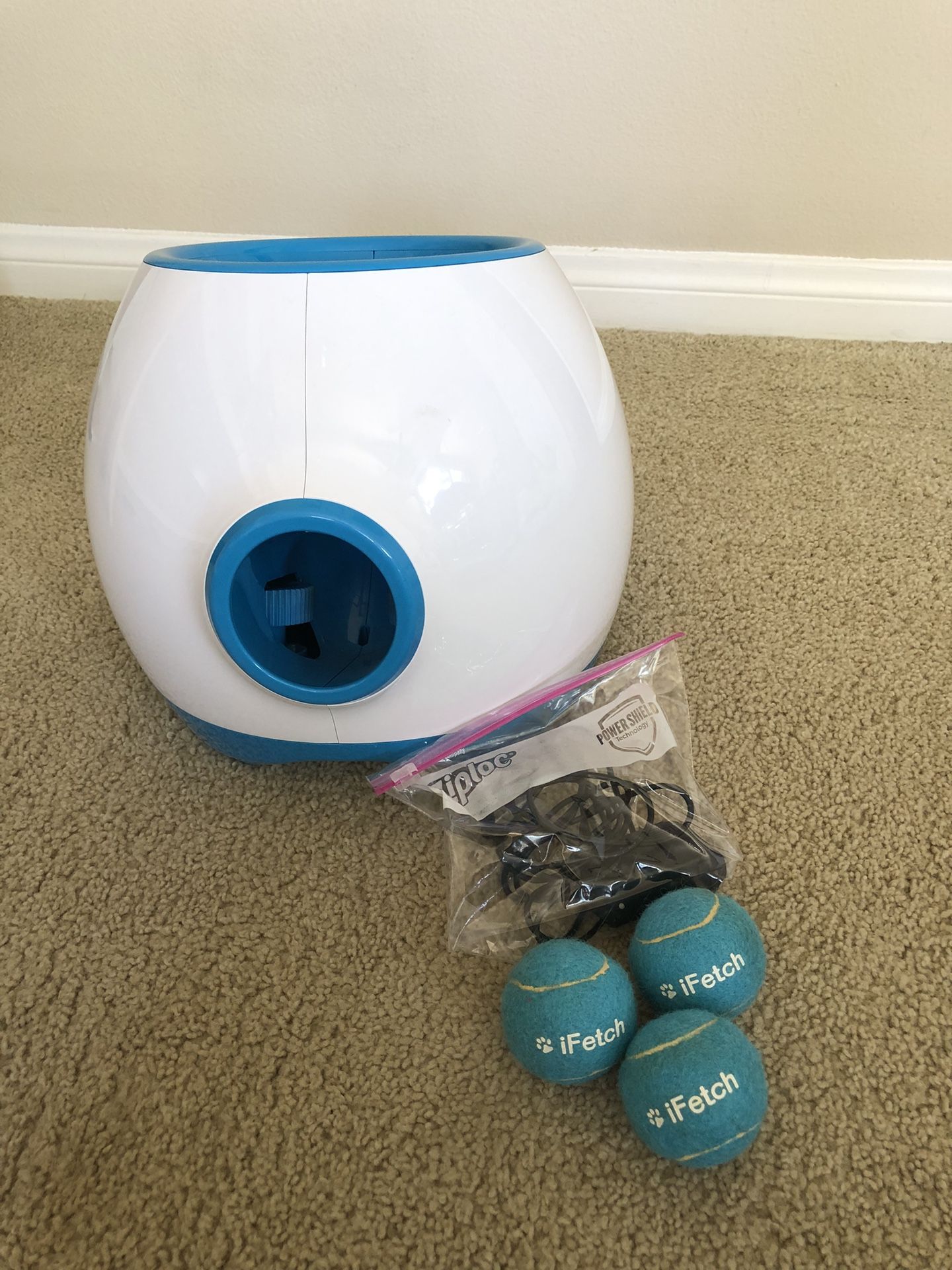 Dog Ball Launcher (Never Used)