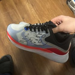 New Balance Sneakers 