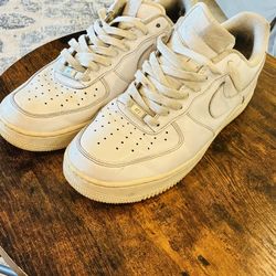 Men’s Nike Air Force 1 Size 10.5