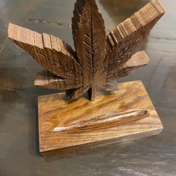  Marihuana Leaf Wood Decoration 