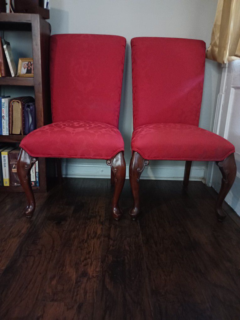 Accent Vintage/Antique Chairs