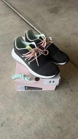 Under Armour Size 9
