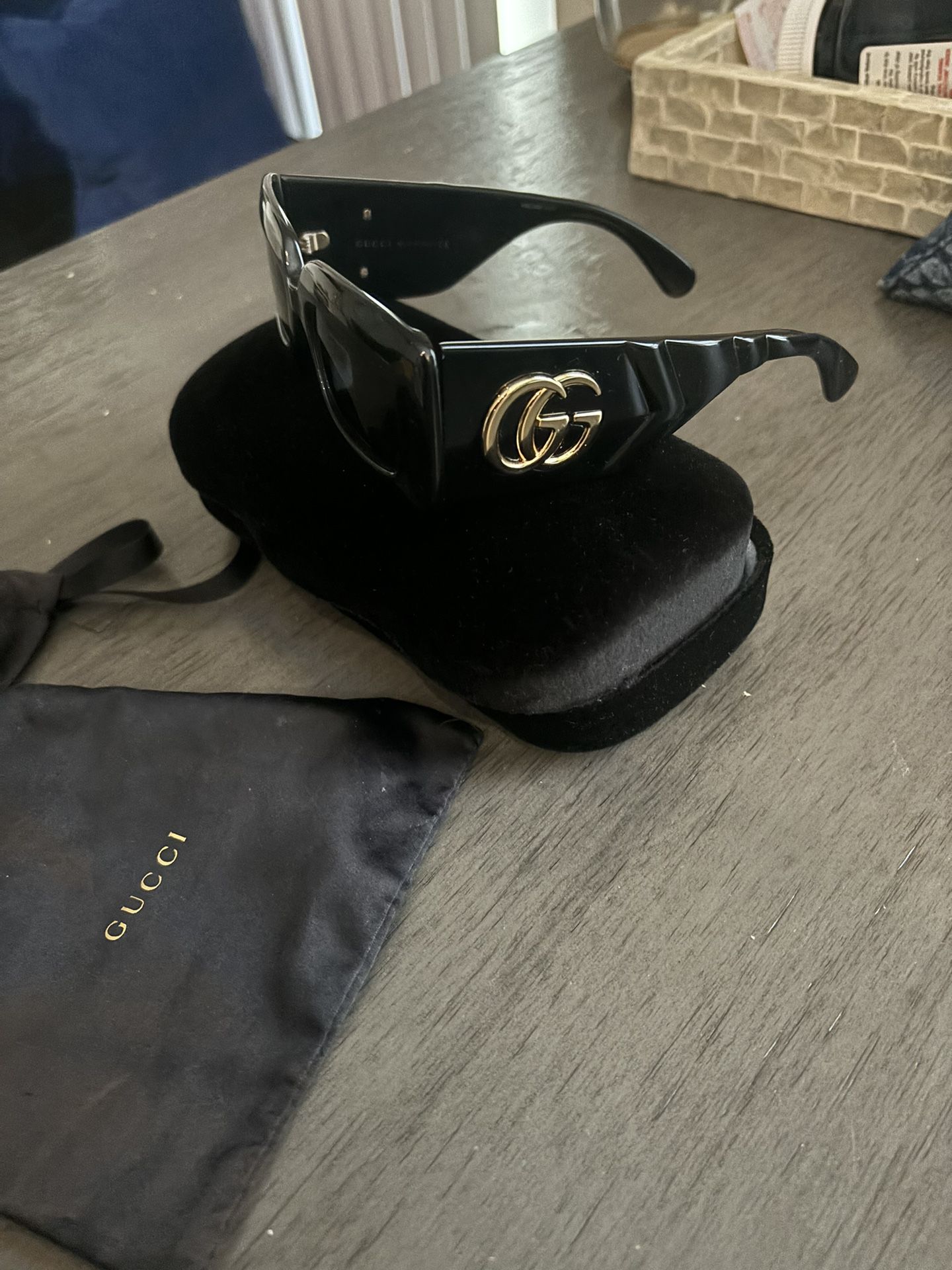 Gucci sunglasses 