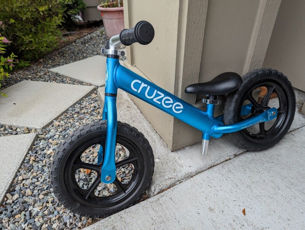 Cruzee balance bike used hot sale