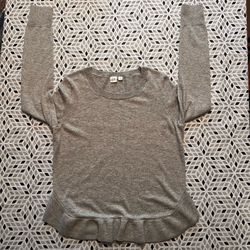 GAP Heather Gray Long Sleeve Ruffle Hem Pullover Sweater