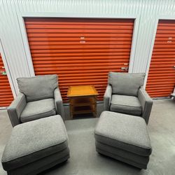 La-Z-Boy Matching Armchairs with Ottomans – Excellent Condition