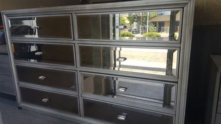 Dresser with mirrors
