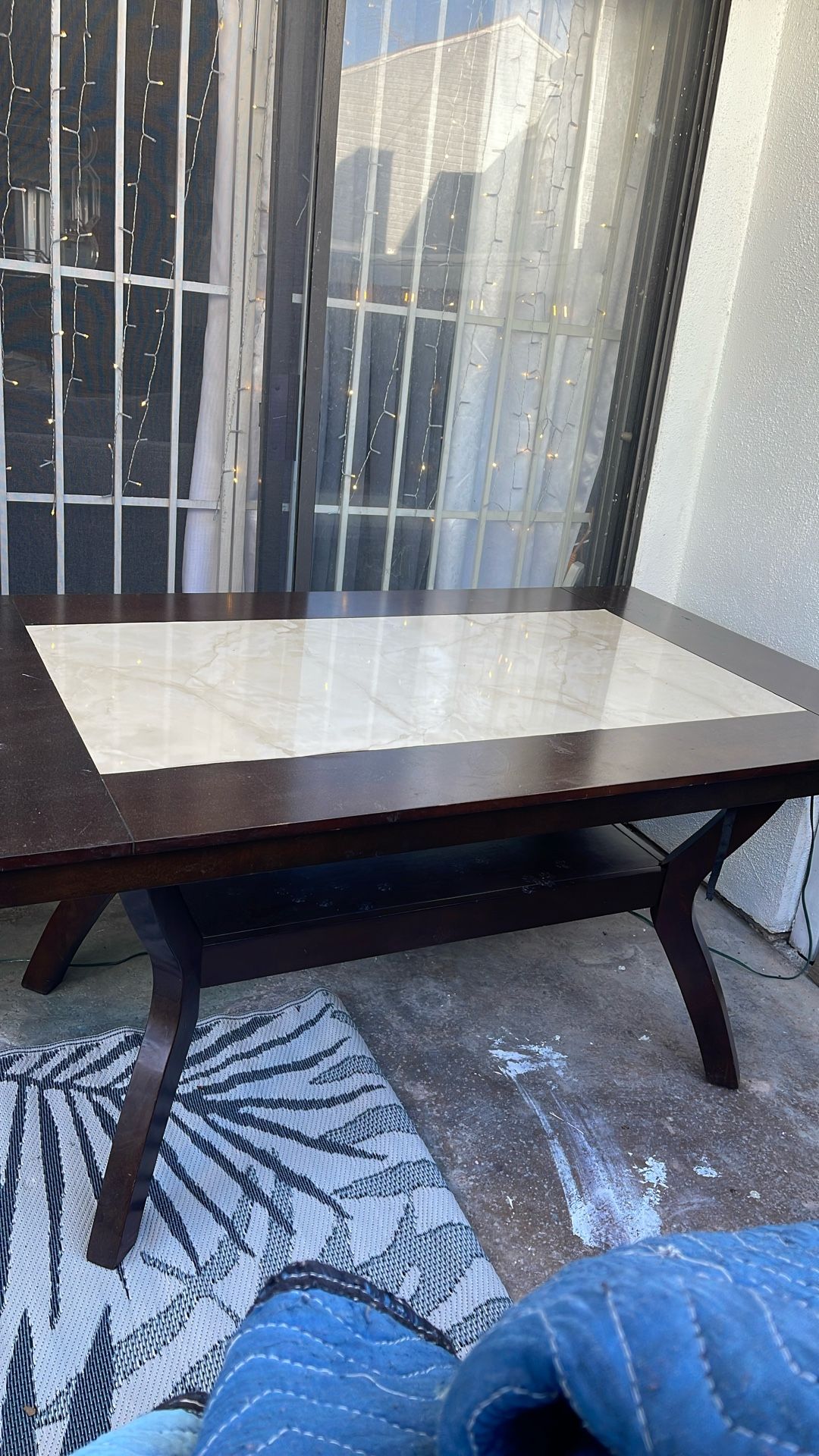 Table With 6 Chairs 