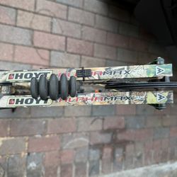 Hoyt AlphaMax 32 – Ready to Hunt – Loaded with Upgrades