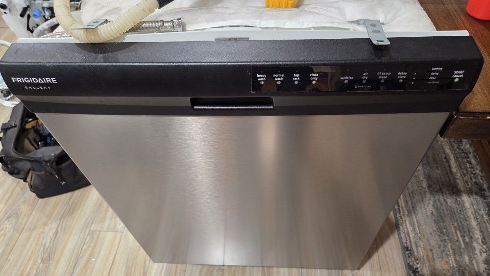 Dishwasher Frigidaire Igbd2431nf 