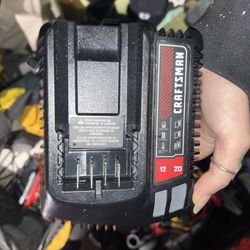 Craftsman V20 Battery + Charger Set