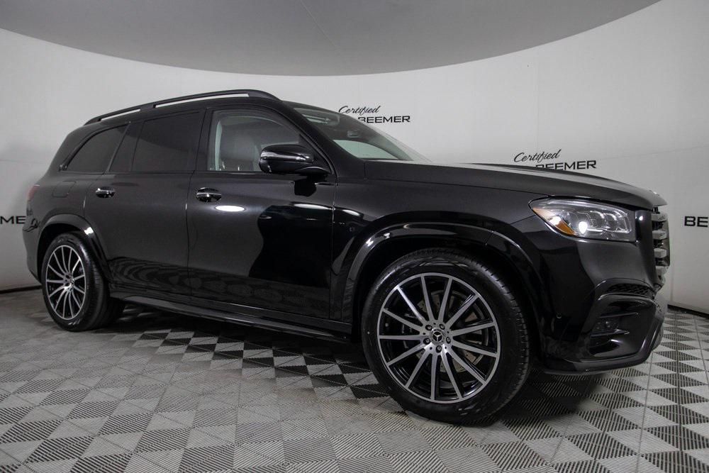 2025 Mercedes-Benz GLS 450