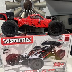 ARRMA Typhon Grom BLX Basher 