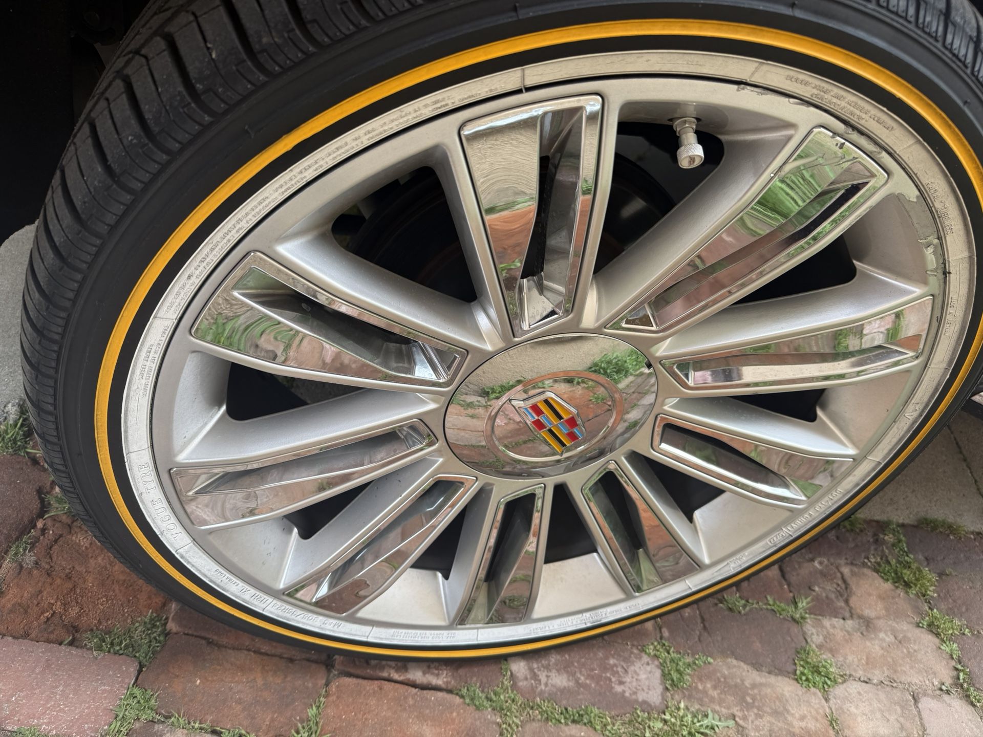 305/35 R24 Vogue Tires And Rims