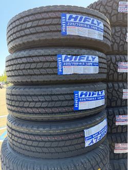🚨🚘Vendo set de llantas Lt 225 70 19.5 Hifly tires