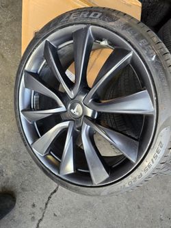 Tesla wheel only  one