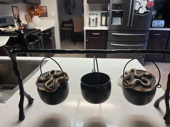 Halloween Cauldron Candle Holder Set with Stand