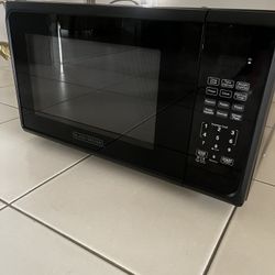 Black Deker Microwave 