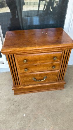 Night stand
