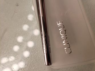 Clinique eye shadow blending brush