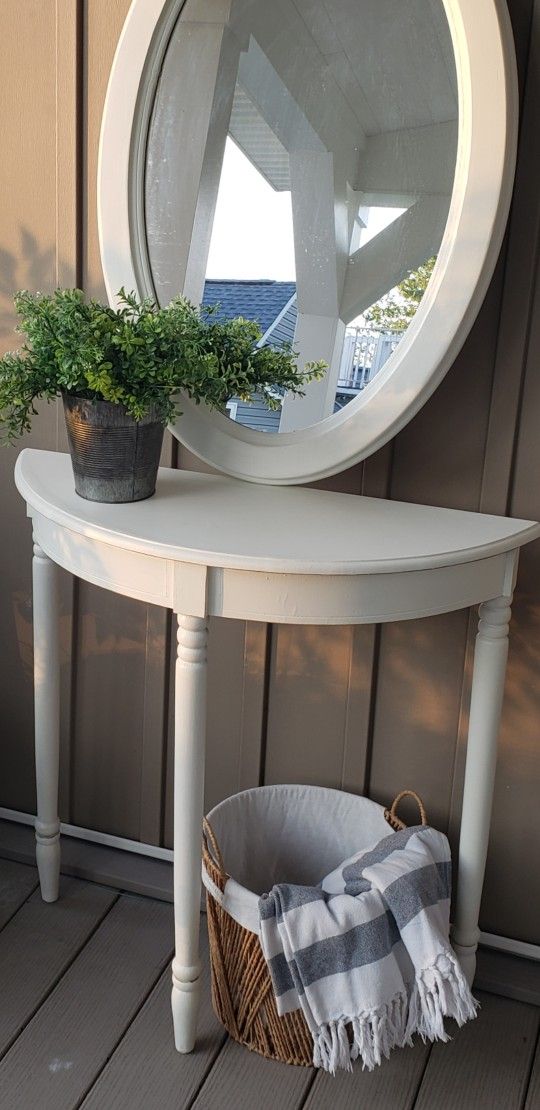 Table And Matching Mirror, See All Pic, Yes Available