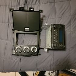 370Z Bose OEM Stereo AC Cubby