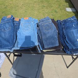 Levi's different sizes