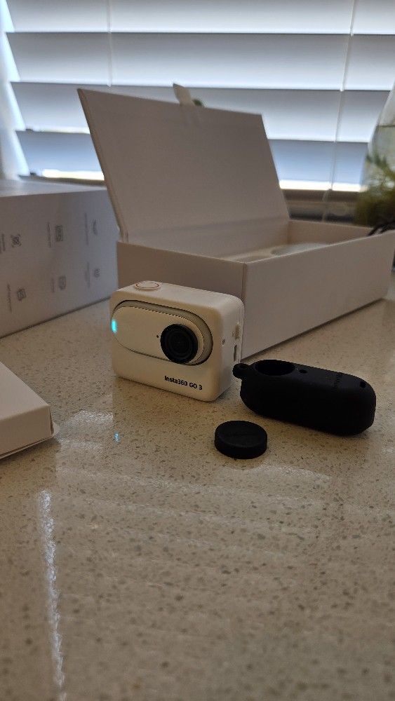 Insta360 Go 3