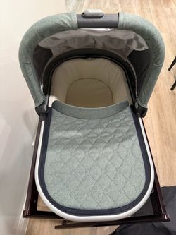 Uppa Baby Bassinet Bundle