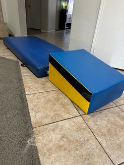 GYMNASTICS MATS