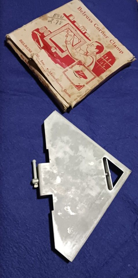 Belruss Corner Clamp Tool